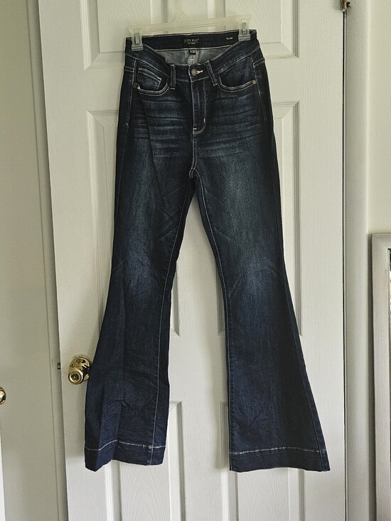 Judy Blue Denim - Women’s Dark Indigo Flared Jeans - Judy Blue 3/26 X 33